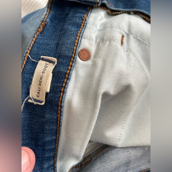 Madewell Cali demi boot jeans size 32 denim EUC - Picture 3 of 6